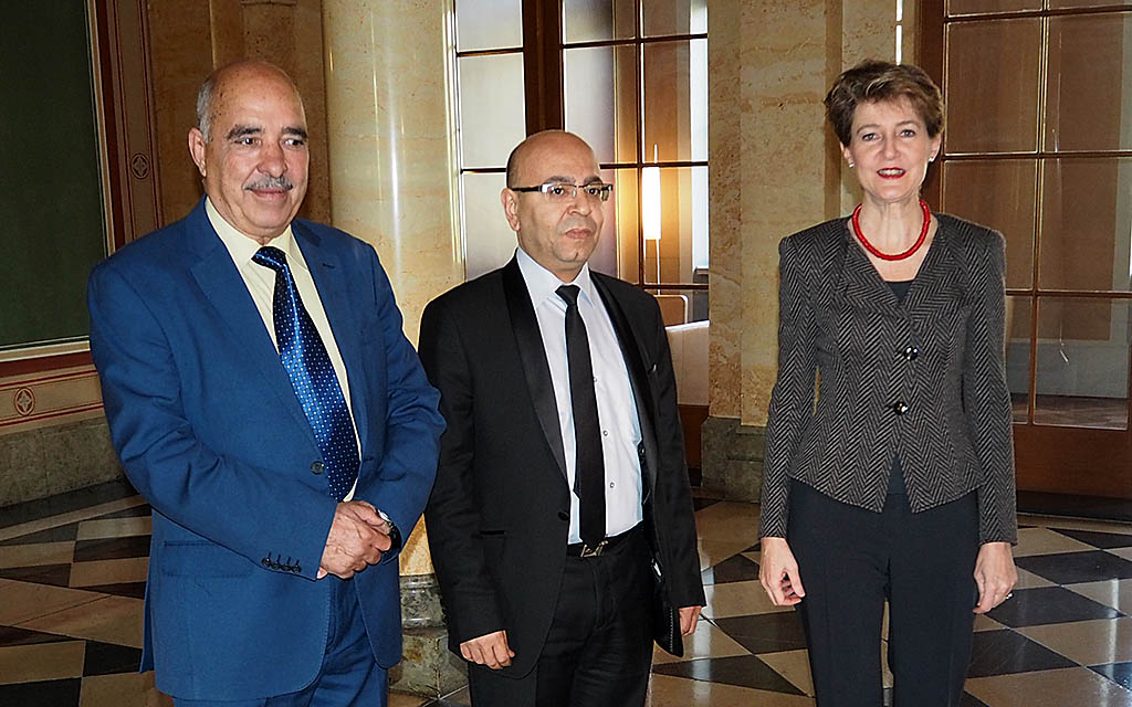 La conseillère fédérale Simonetta Sommaruga accueille Abdessattar ben Moussa, président de la Ligue tunisienne des droits de l'homme, et Fadhel Mahfoudh, président de l’Ordre national des avocats de Tunisie.
