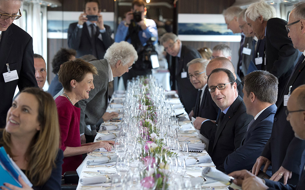 Dîner dans le train pour Lausanne (photo : Keystone)