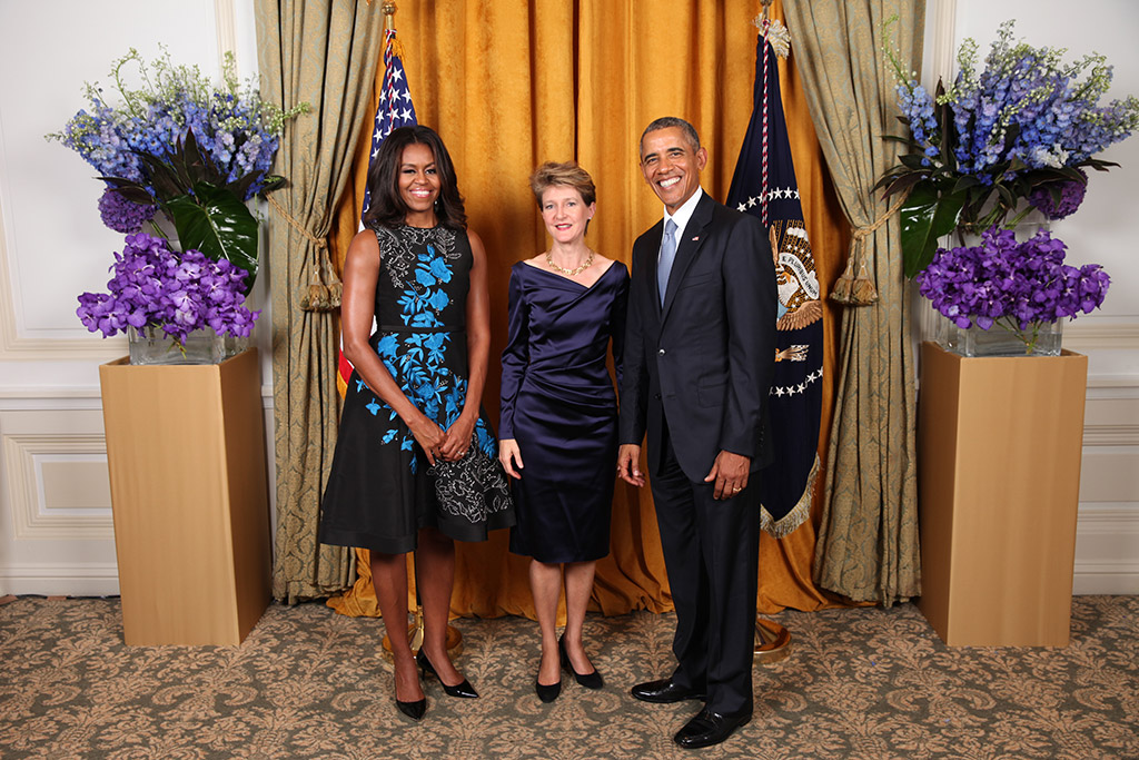 La presidente della Confederazione Simonetta Sommaruga al ricevimento del presidente Barack Obama e la First Lady Michelle Obama presso il New York Palace Hotel (foto: Official White House Photo by Lawrence Jackson)